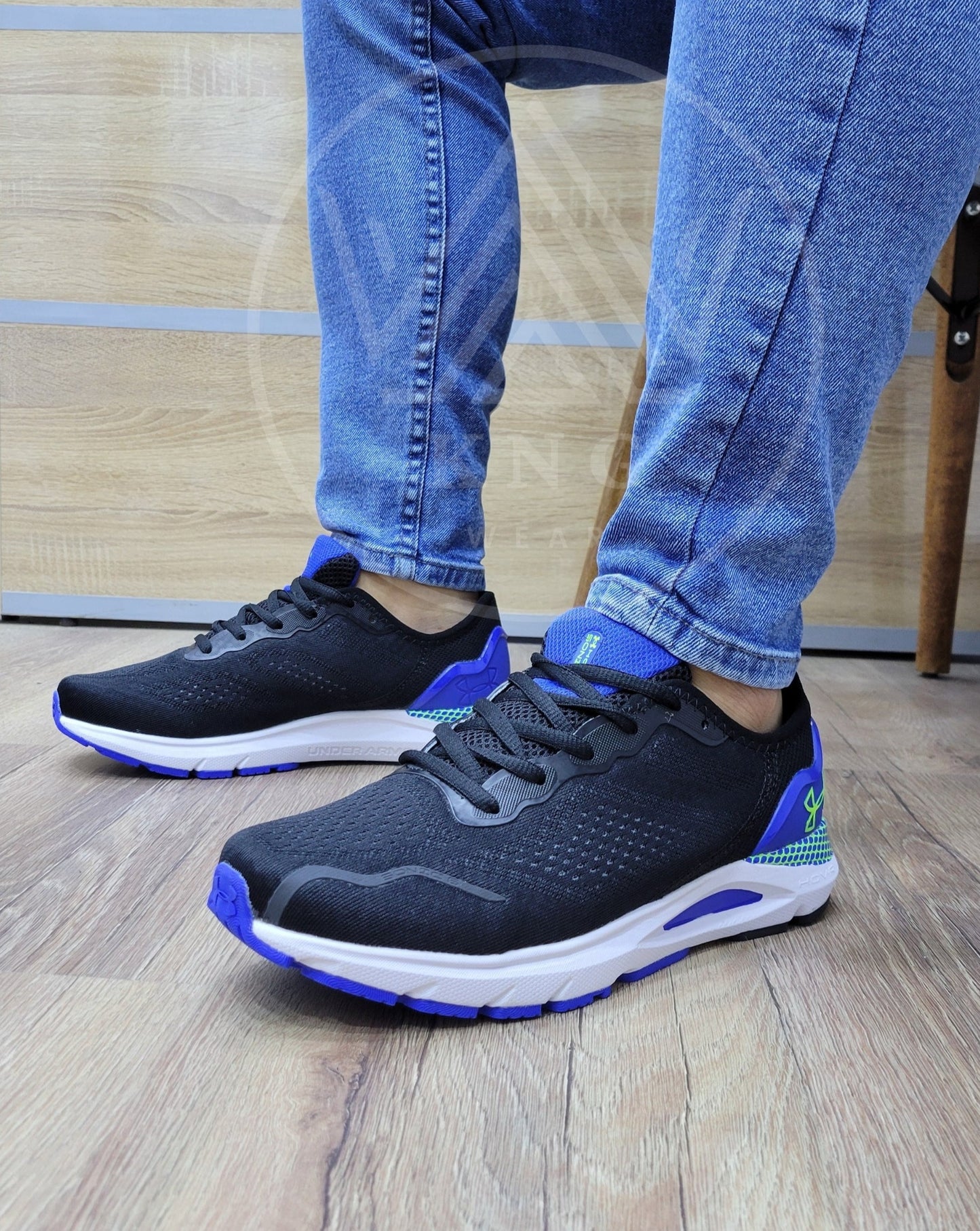 CHAUSSURE SPORT - UA NOIR
