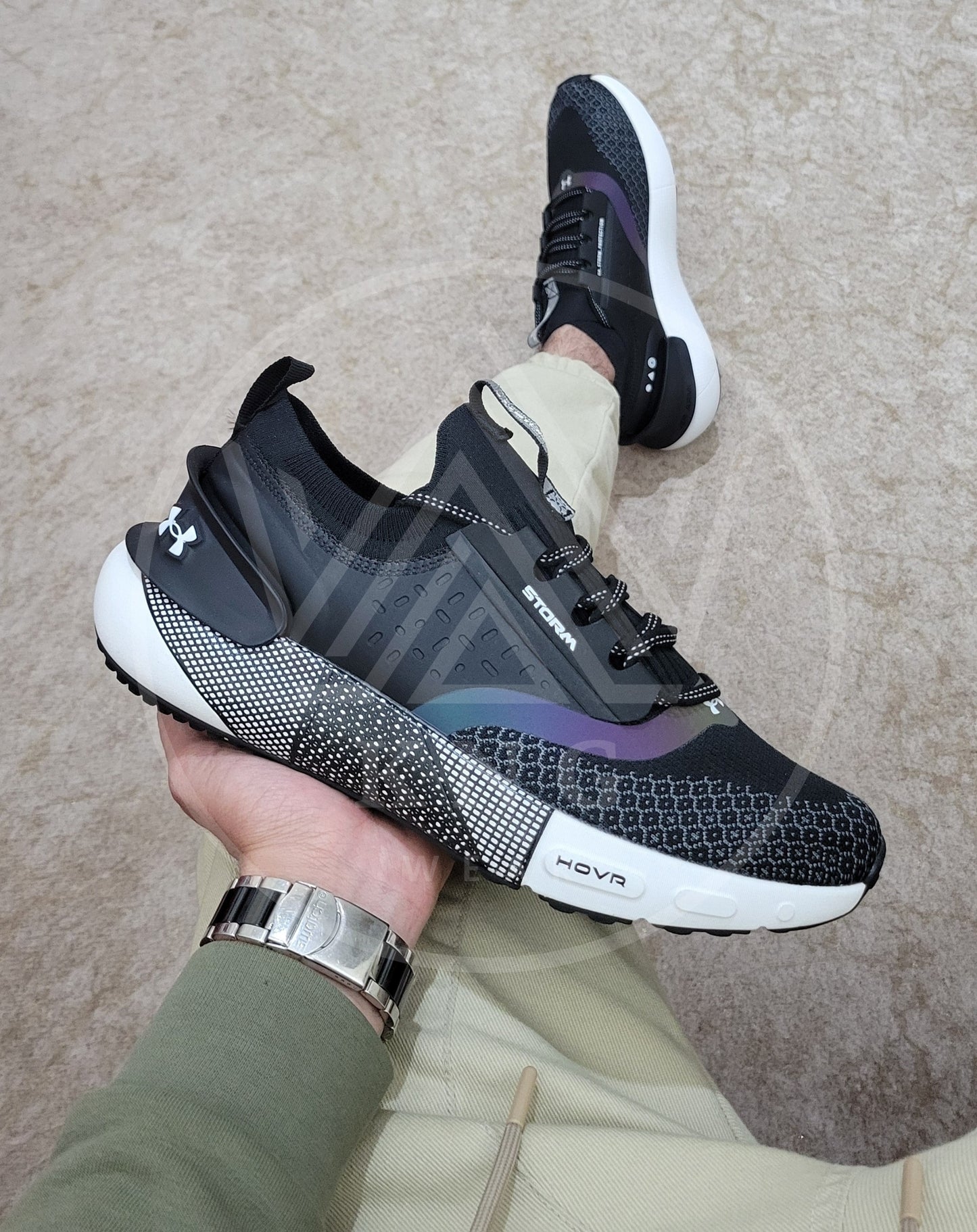 UA Model 4 - Noir-Blanc